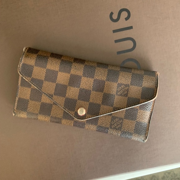 Authentic Louis Vuitton Wallet – Damier Ebene / Red Interior - Picture 1 of 11